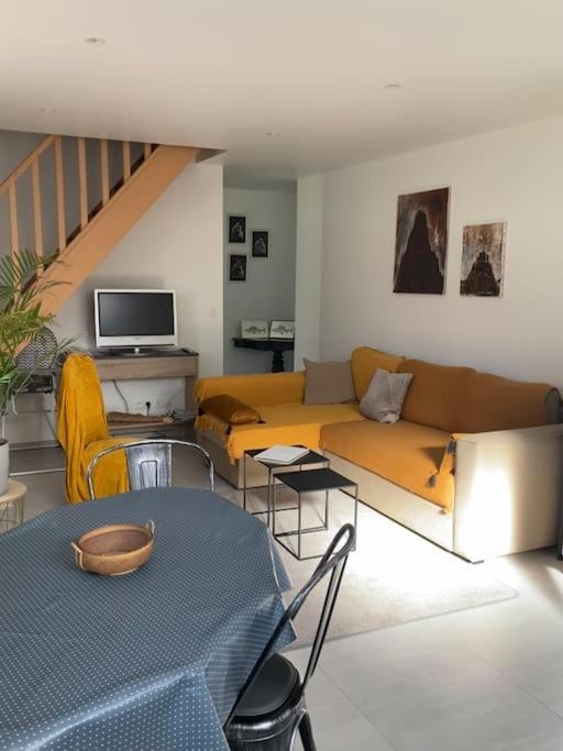 Le Gite Marie-Galante : Belle Maison D'Hotes Avec Acces Piscine En Ete Lanmeur المظهر الخارجي الصورة